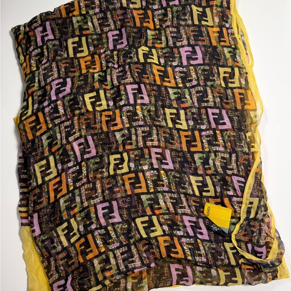 Fendi Scarf - Good Condition - Picture 7 of 7